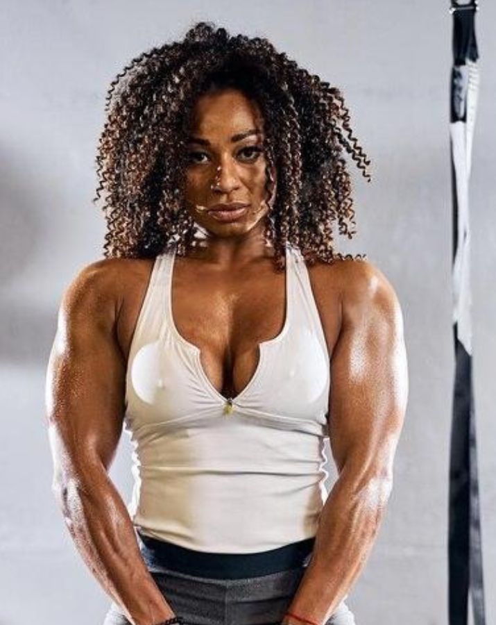 Miranda Lewis